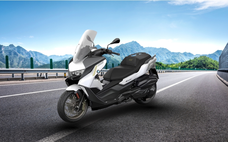 BMW CE 02